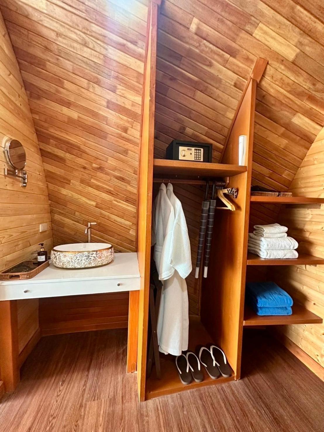 Bakantiang Resort Ko Lanta Buitenkant foto