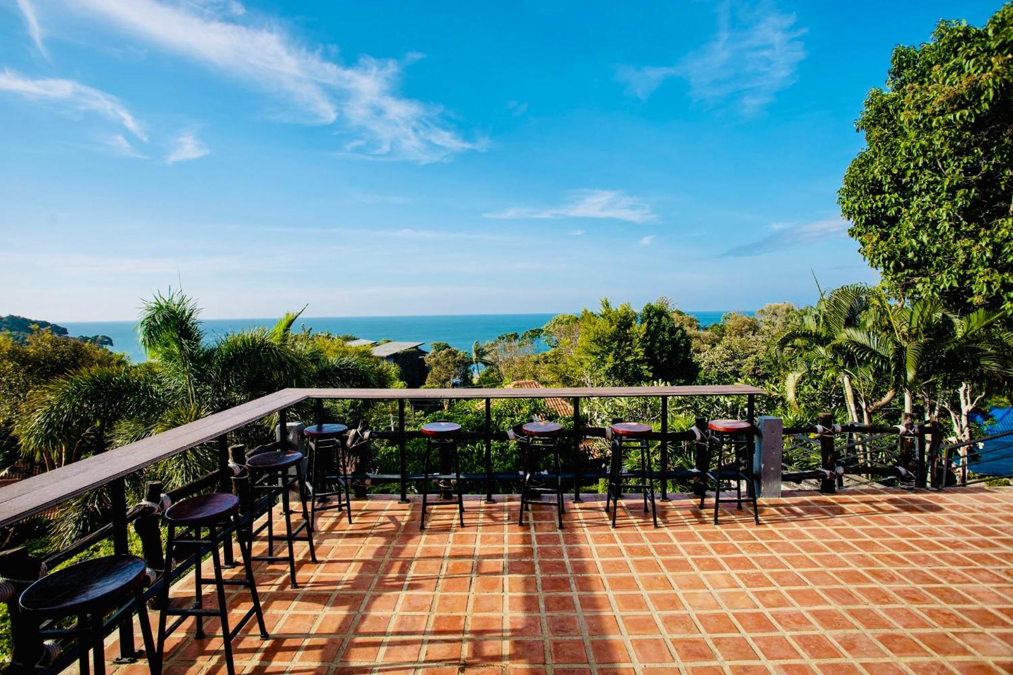 Bakantiang Resort Ko Lanta Buitenkant foto